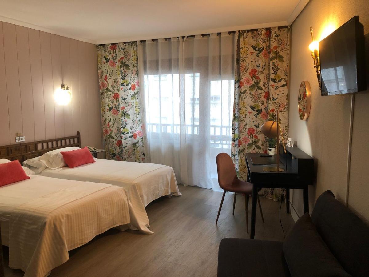 Hotel Marques De Santillana 3*